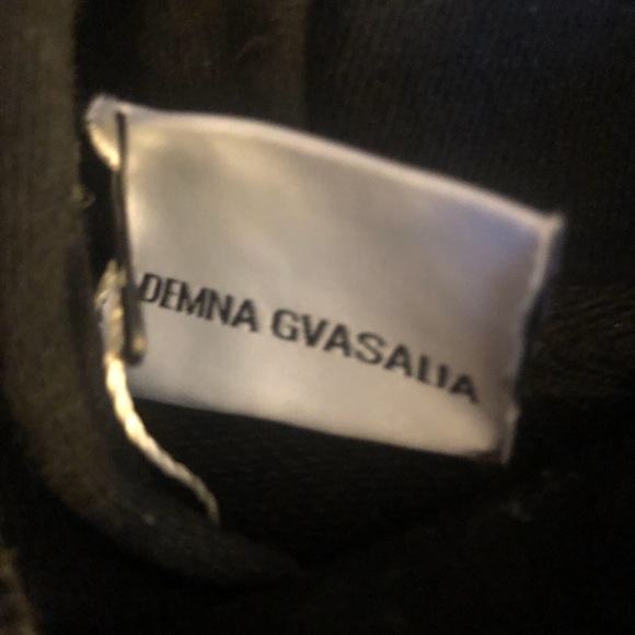 vetements pret a porter hoodie size medium - Picture 3 of 5